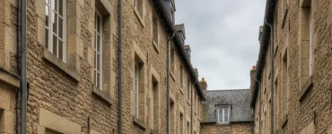 maisons ville elles etroites profondes